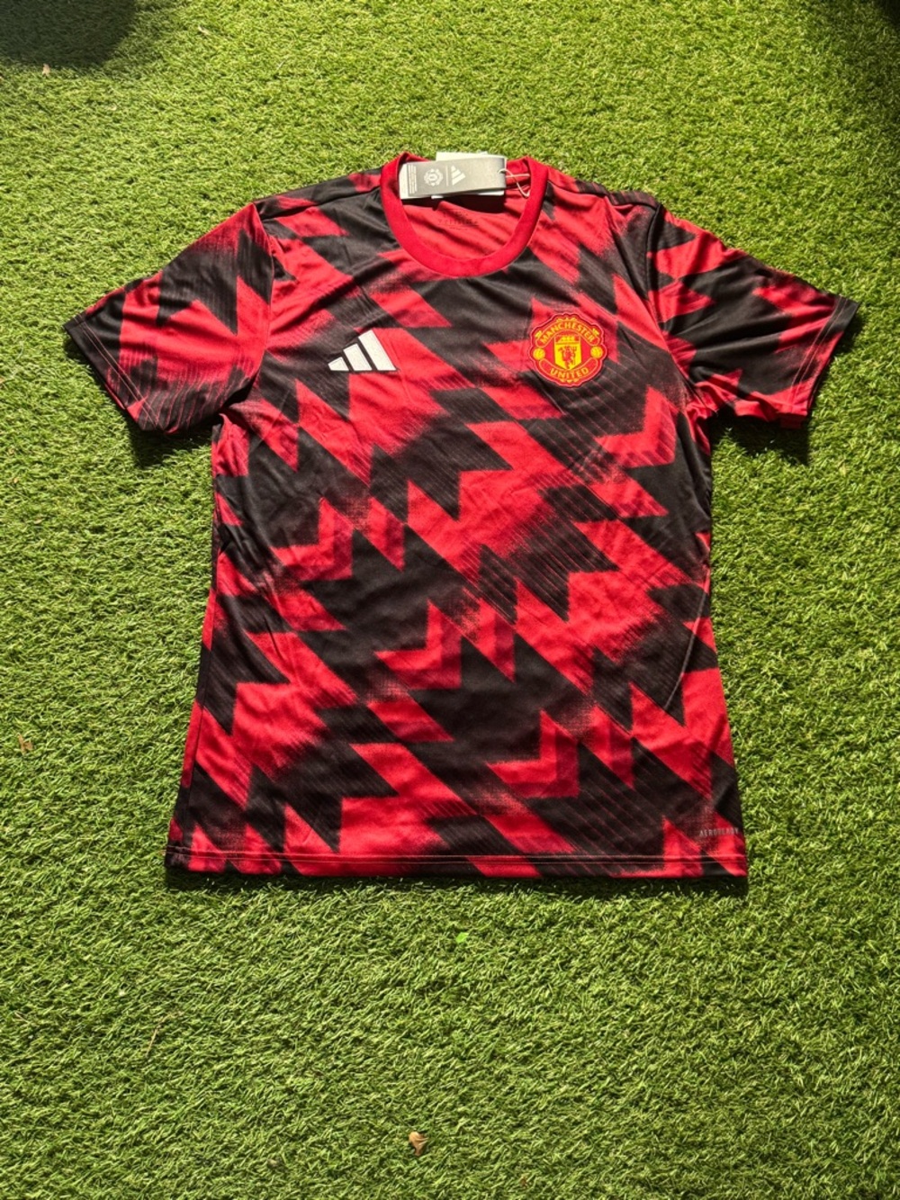 Manchester United 25/26 Pre Match Jersey Men’s L